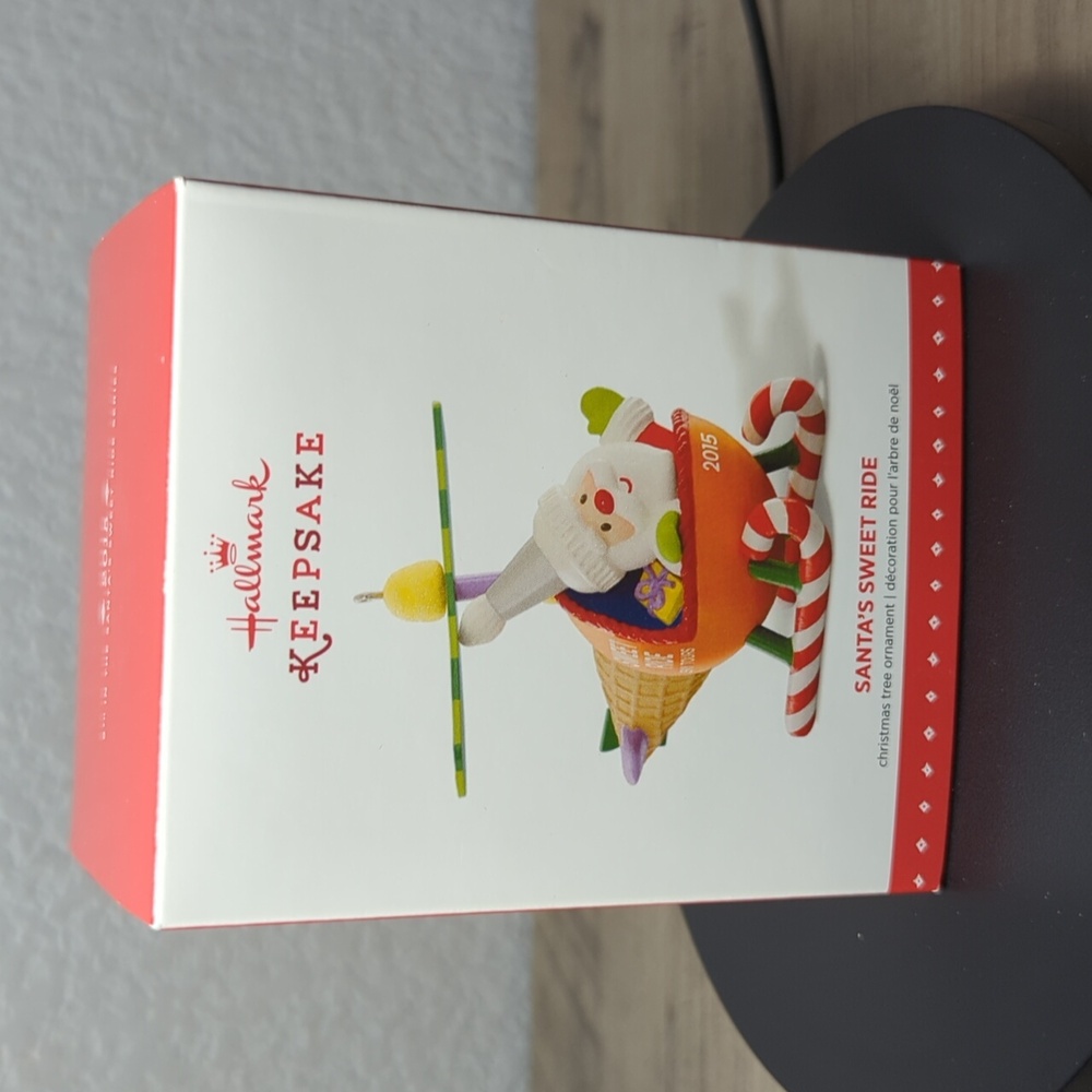 Hallmark Keepsake Santa's Sweet Ride ornament, Helicopter ornament 2015